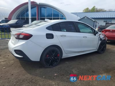 Trzecie zdjęcie samochodu z tyłu: 2018 CHEVROLET CRUZE LT VIN:1G1BE5SM0J7106036 - miniatura