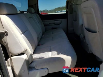 Zdjęcie 10 z 13 samochodu: 2011 CHEVROLET SILVERADO K1500 LT VIN:3GCPKSEA8BG302978 - miniatura