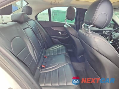 Zdjęcie 10 z 12 samochodu: 2017 MERCEDES-BENZ C 300 4MATIC VIN:55SWF4KB6HU192616 - miniatura
