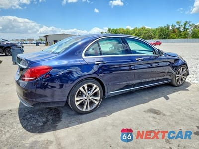 Trzecie zdjęcie samochodu z tyłu: 2019 MERCEDES-BENZ C 300 VIN:55SWF8DB9KU296576 - miniatura