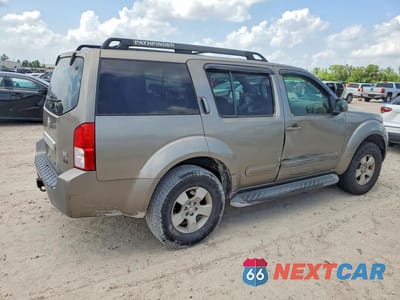 Trzecie zdjęcie samochodu z tyłu: 2006 NISS PATHFINDER VIN:5N1AR18U76C639454 - miniatura