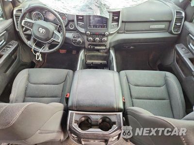 Zdjęcie 8 z 12 samochodu: 2021 RAM 1500 BIG HORN VIN:1C6SRFFT6MN553173 - miniatura