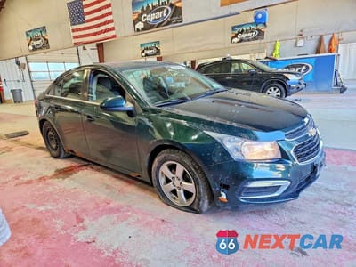 Czwarte zdjęcie samochodu z boku: 2015 CHEVROLET CRUZE LT VIN:1G1PC5SB6F7277682 - miniatura