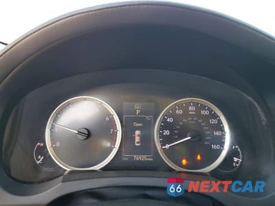 Zdjęcie 9 z 11 samochodu: 2016 LEXUS IS 200T VIN:JTHBA1D22G5004439 - miniatura