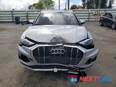 Piąte zdjęcie samochodu w środku: 2020 AUDI Q3 PREMIUM VIN:WA1AECF36L1105871 - miniatura