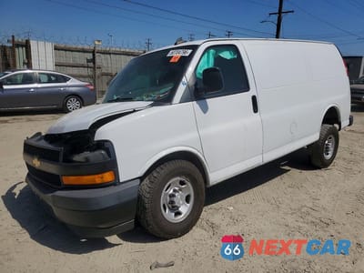 2018 CHEVROLET EXPRESS G2500 1GCWGAFP6J1336909 - główne zdjęcie licytacji z USA - miniatura