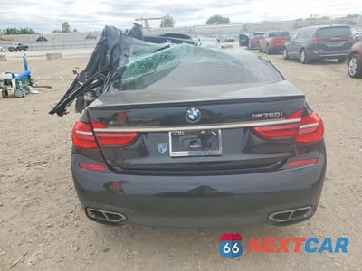 Zdjęcie 6 z 12 samochodu: 2019 BMW M760 XI VIN:WBA7H6C5XKG615048 - miniatura
