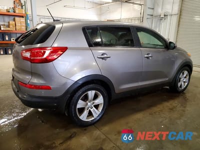 Trzecie zdjęcie samochodu z tyłu: 2013 KIA SPORTAGE LX VIN:KNDPBCA26D7453921 - miniatura