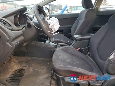 Zdjęcie 7 z 13 samochodu: 2010 KIA FORTE EX VIN:KNAFU6A21A5260118 - miniatura