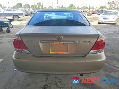 Zdjęcie 6 z 11 samochodu: 2005 TOYOTA CAMRY LE VIN:4T1BE32K75U554044 - miniatura