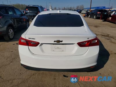 Zdjęcie 6 z 12 samochodu: 2018 CHEVROLET MALIBU LT VIN:1G1ZD5ST3JF157738 - miniatura
