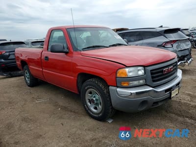 Czwarte zdjęcie samochodu z boku: 2003 GMC NEW SIERRA C1500 VIN:1GTEC14X13Z352319 - miniatura