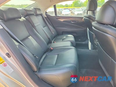 Zdjęcie 10 z 11 samochodu: 2015 LEXUS LS 460 L VIN:JTHGL1EF2F5053785 - miniatura