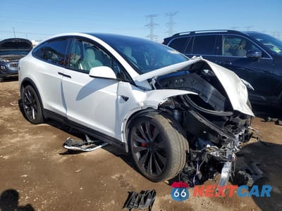 Czwarte zdjęcie samochodu z boku: 2025 TESLA MODEL X VIN:7SAXCBE63SF465376 - miniatura