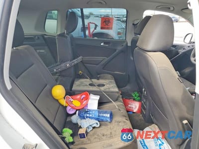 Zdjęcie 11 z 13 samochodu: 2016 VOLKSWAGEN TIGUAN S VIN:WVGAV7AX6GW600230 - miniatura