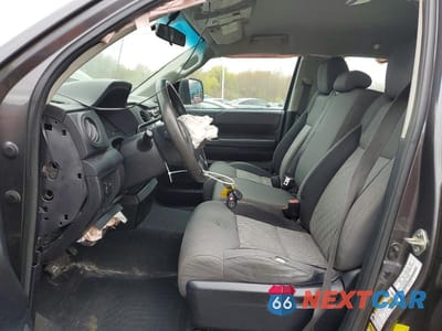 Zdjęcie 7 z 12 samochodu: 2014 TOYOTA TUNDRA SR VIN:5TFUM5F15EX053228 - miniatura