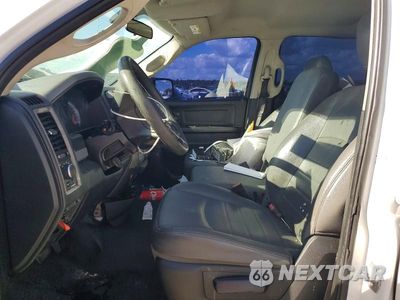 Zdjęcie 7 z 12 samochodu: 2017 RAM 1500 ST VIN:1C6RR6KG7HS683865 - miniatura