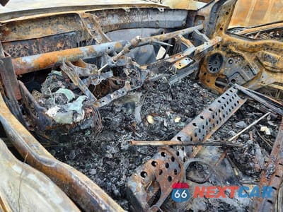 Zdjęcie 8 z 11 samochodu: 2000 FORD F450 SUPER DUTY VIN:1FDXW46F4YED34106 - miniatura