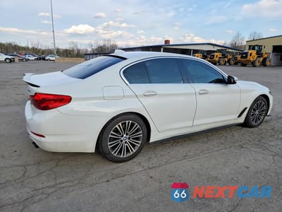 Trzecie zdjęcie samochodu z tyłu: 2017 BMW 530 XI VIN:WBAJA7C34HG907088 - miniatura
