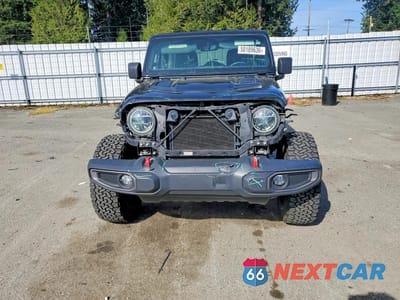 Piąte zdjęcie samochodu w środku: 2019 JEEP WRANGLER UNLIMITED RUBICON VIN:1C4HJXFG3KW515281 - miniatura