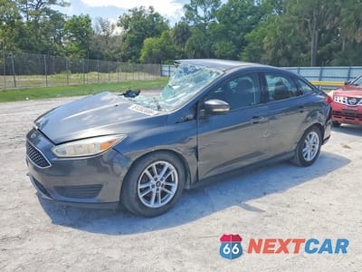 2017 FORD FOCUS SE 1FADP3F23HL235029 - główne zdjęcie licytacji z USA - miniatura
