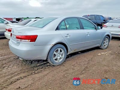 Trzecie zdjęcie samochodu z tyłu: 2006 HYUNDAI SONATA GLS V6 VIN:5NPEU46FX6H085180 - miniatura