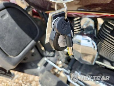 Zdjęcie 8 z 9 samochodu: 2014 HARLEY-DAVIDSON FLHTCU ULTRA CLASSIC ELECTRA GLIDE VIN:1HD1FCM12EB674801 - miniatura
