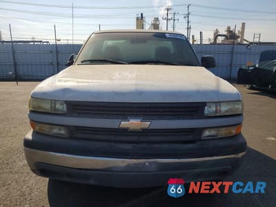 Piąte zdjęcie samochodu w środku: 2000 CHEVROLET SILVERADO C1500 VIN:1GCEC14W8YE200396 - miniatura