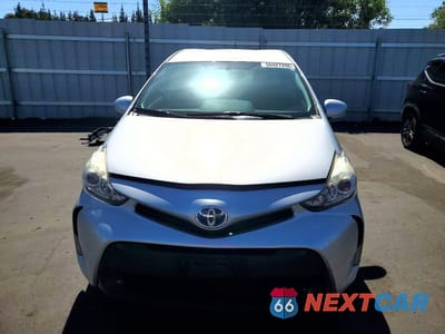 Piąte zdjęcie samochodu w środku: 2016 TOYOTA PRIUS V FOUR VIN:JTDZN3EU5GJ054257 - miniatura