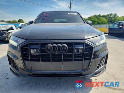 Piąte zdjęcie samochodu w środku: 2024 AUDI Q7 PRESTIGE S-LINE VIN:WA1WXBF76RD009078 - miniatura