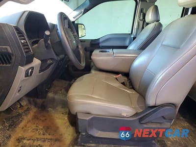 Zdjęcie 7 z 12 samochodu: 2019 FORD F150 SUPER CAB VIN:1FTFX1E52KFA21867 - miniatura