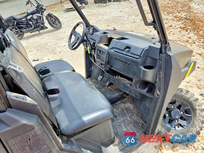 Piąte zdjęcie samochodu w środku: 2024 POLARIS RANGER XP 1000 UTILITY VEHICLE VIN:3NSTAE998RH365732 - miniatura