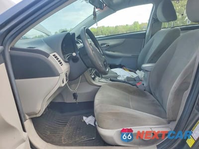 Zdjęcie 7 z 12 samochodu: 2012 TOYOTA COROLLA LE VIN:2T1BU4EE1CC894108 - miniatura