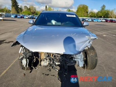 Piąte zdjęcie samochodu w środku: 2018 AUDI Q3 PREMIUM VIN:WA1BCCFS6JR016236 - miniatura