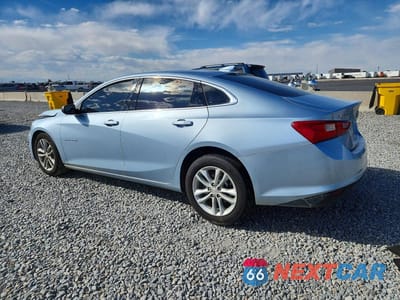 Drugie zdjęcie samochodu z przodu: 2018 CHEVROLET MALIBU LT VIN:1G1ZD5ST7JF104234 - miniatura