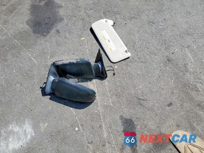 Zdjęcie 13 z 14 samochodu: 1996 CHEVROLET SUBURBAN C1500 VIN:1GNEC16R7TJ348781 - miniatura
