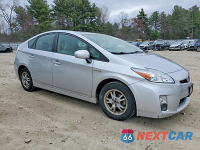 Czwarte zdjęcie samochodu z boku: 2010 TOYOTA PRIUS III VIN:JTDKN3DU9A0012495 - miniatura