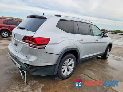 Trzecie zdjęcie samochodu z tyłu: 2018 VOLKSWAGEN ATLAS S VIN:1V2AR2CA0JC516013 - miniatura