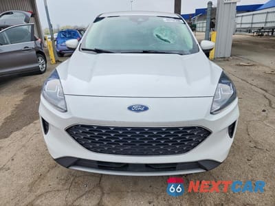 Piąte zdjęcie samochodu w środku: 2021 FORD ESCAPE SE VIN:1FMCU9BZ0MUA68858 - miniatura
