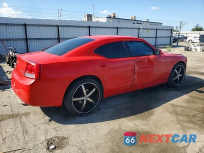Trzecie zdjęcie samochodu z tyłu: 2010 DODGE CHARGER SXT VIN:2B3CA3CV2AH226610 - miniatura