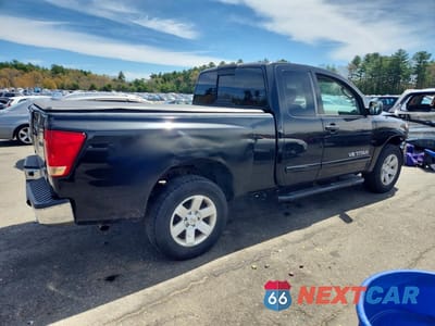 Trzecie zdjęcie samochodu z tyłu: 2011 NISSAN TITAN SV VIN:1N6AA0CC8BN321035 - miniatura
