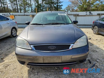 Piąte zdjęcie samochodu w środku: 2007 FORD FOCUS ZXW VIN:1FAHP36N77W187415 - miniatura