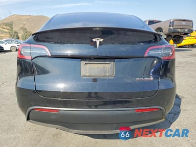 Zdjęcie 6 z 13 samochodu: 2022 TESLA MODEL Y VIN:7SAYGDEF2NF490780 - miniatura