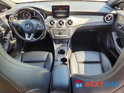 Zdjęcie 8 z 13 samochodu: 2017 MERCEDES-BENZ CLA 250 VIN:WDDSJ4EB3HN464055 - miniatura