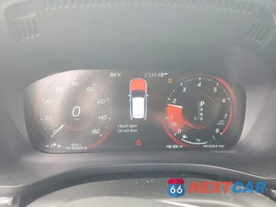 Zdjęcie 9 z 12 samochodu: 2018 VOLVO XC60 T6 R-DESIGN VIN:LYVA22RM9JB110601 - miniatura