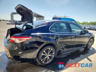 Trzecie zdjęcie samochodu z tyłu: 2018 TOYOTA CAMRY SE VIN:JTNB11HK3J3008073 - miniatura