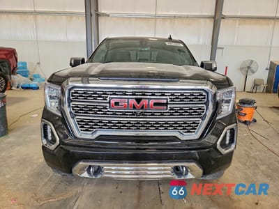 Piąte zdjęcie samochodu w środku: 2021 GMC SIERRA K1500 DENALI VIN:3GTU9FEL0MG328193 - miniatura
