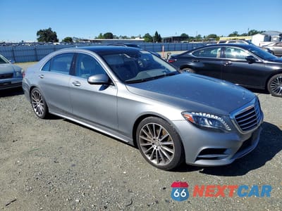 Czwarte zdjęcie samochodu z boku: 2015 MERCEDES-BENZ S 550 4MATIC VIN:WDDUG8FB5FA121524 - miniatura