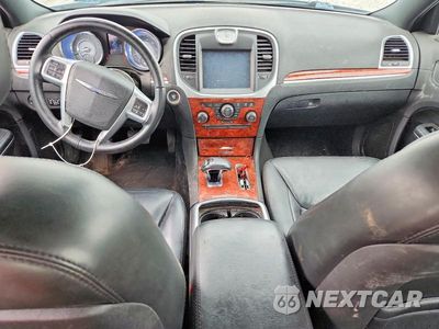 Zdjęcie 8 z 12 samochodu: 2013 CHRYSLER 300 VIN:2C3CCARG3DH603668 - miniatura
