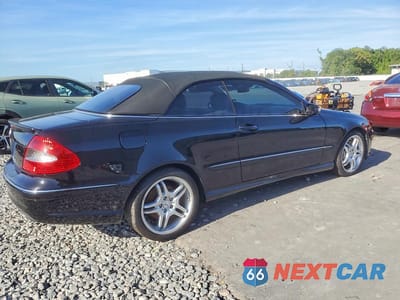 Trzecie zdjęcie samochodu z tyłu: 2008 MERCEDES-BENZ CLK 550 VIN:WDBTK72F28T090701 - miniatura
